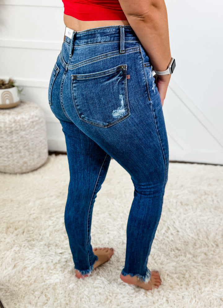 Judy Blue Weekend Escape High Rise Jeans